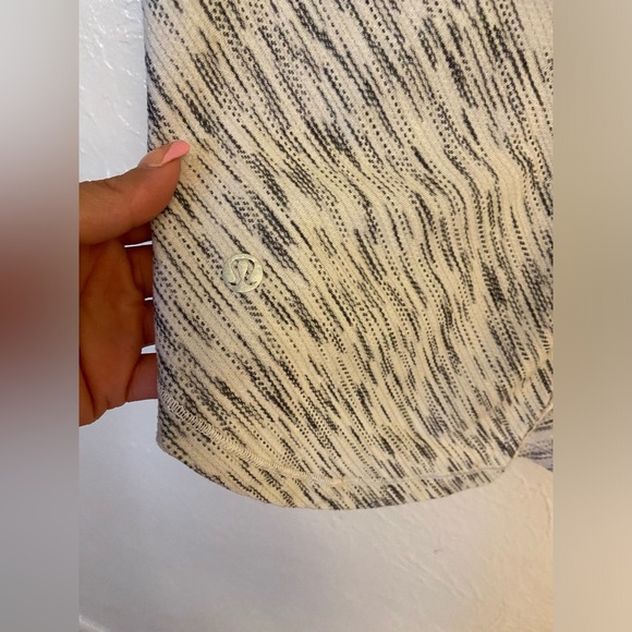 Lululemon shirt - Picture 3 of 7